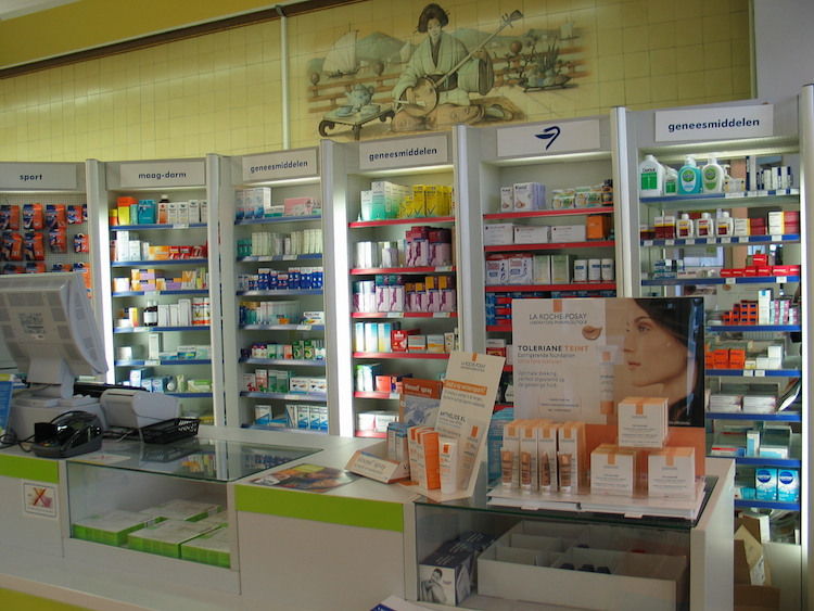 esempio-di-farmacia-moderna